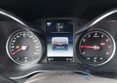 2016 Mercedes-Benz Glc 300 4Matic z USA, uszkodzony, nr VIN WDC0G4KB7GF102236